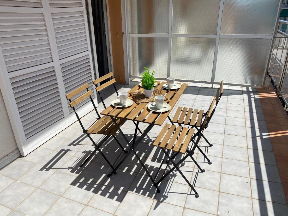 Apartamentos Ar Isern บลาเนส ภายนอก รูปภาพ