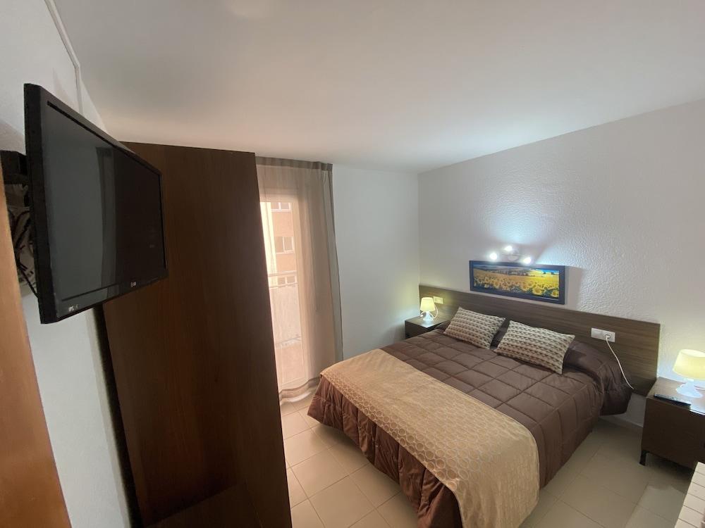 Apartamentos Ar Isern บลาเนส ภายนอก รูปภาพ